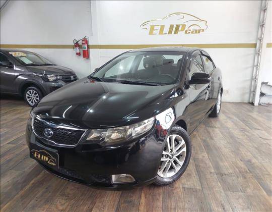 KIA CERATO 1.6 EX3 SEDAN 16V GASOLINA 4P MANUAL KIA CERATO 1.6 EX3 SEDAN 16V GASOLINA 4P MANUAL